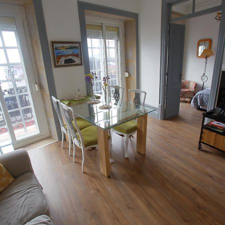 Piso Centrico De Tres Dormitorios Reformado Del S XIX Vigo Exteriér fotografie